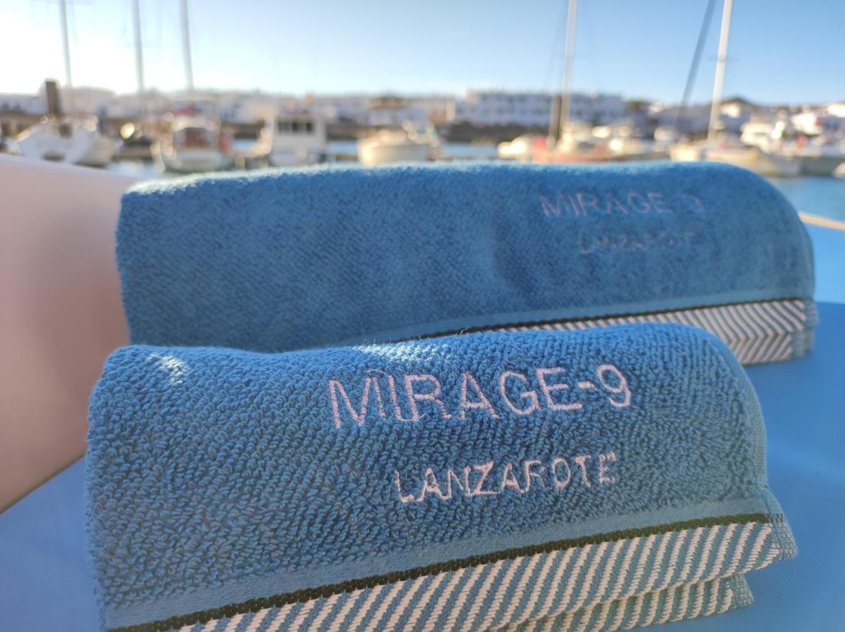 Hotel Magnifico Barco En La Graciosa à Caleta de Sebo Extérieur photo