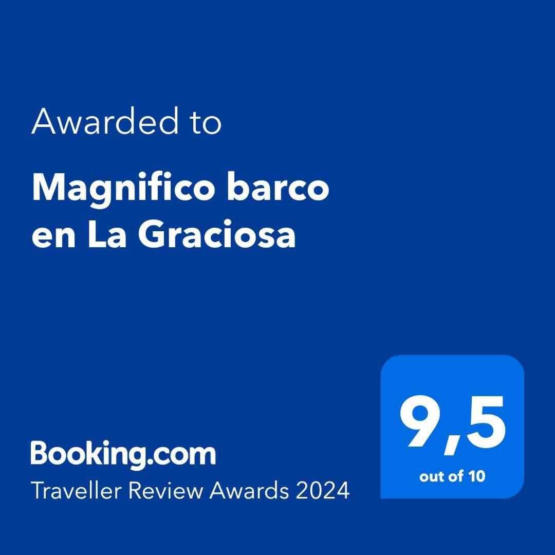 Hotel Magnifico Barco En La Graciosa à Caleta de Sebo Extérieur photo